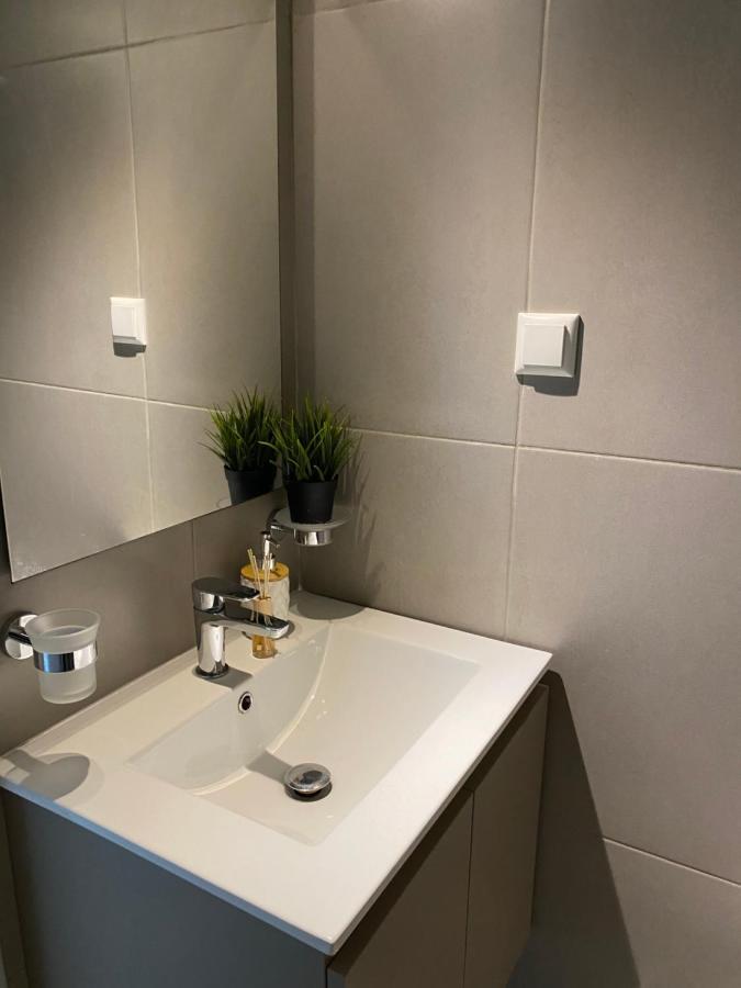 New 2Bd Aprt With Shared Rooftop Pool E2 Athen Exterior foto